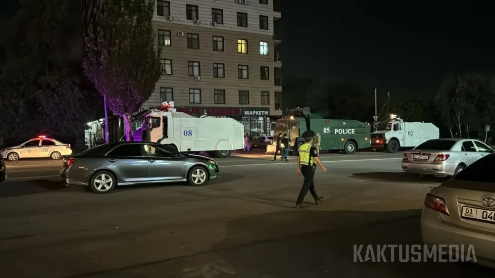 Полицейские водомёты. Фото: Kaktus Media / Telegram