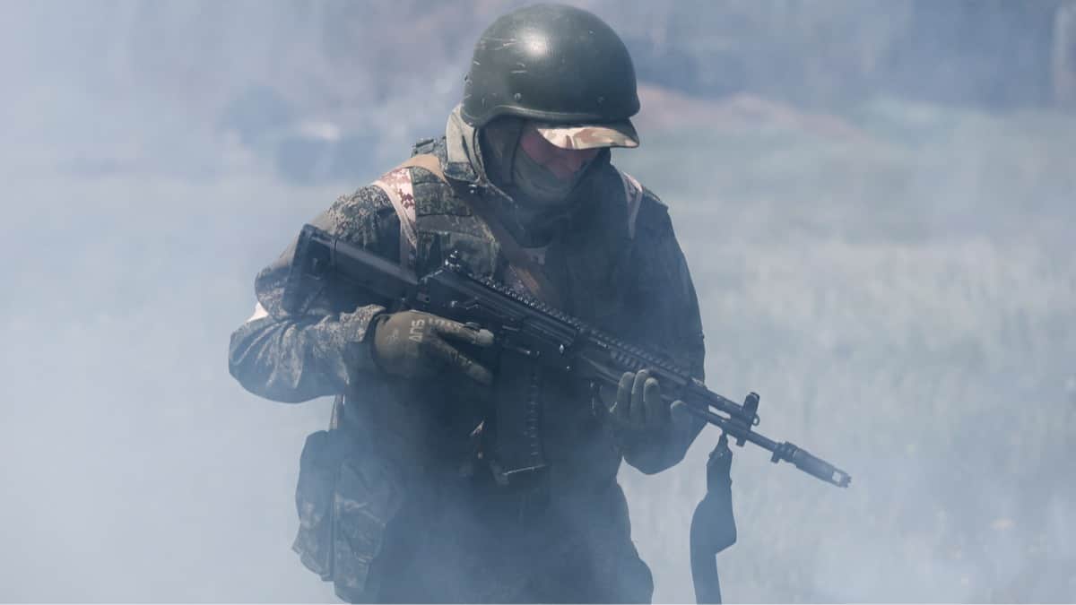 Российский военнослужащий во время тренировки в Запорожской области, Украина, 4 мая 2026 года. Фото: Александр Полегенко / ТАСС / ZUMA Press / Scanpix / LETA