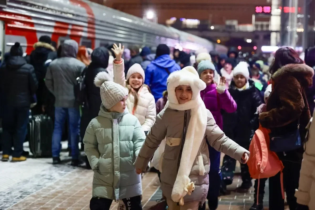 Children being evacuated from the Belgorod region, 10 January 2024. Photo: Vyacheslav Gladkov / Telegram