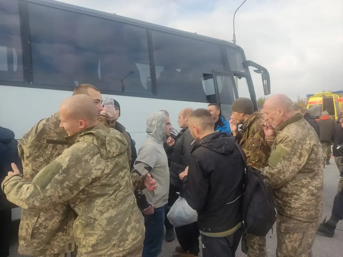 Ukraine's servicemen freed from captivity. Photo: Andriy Yermak 's Telegram