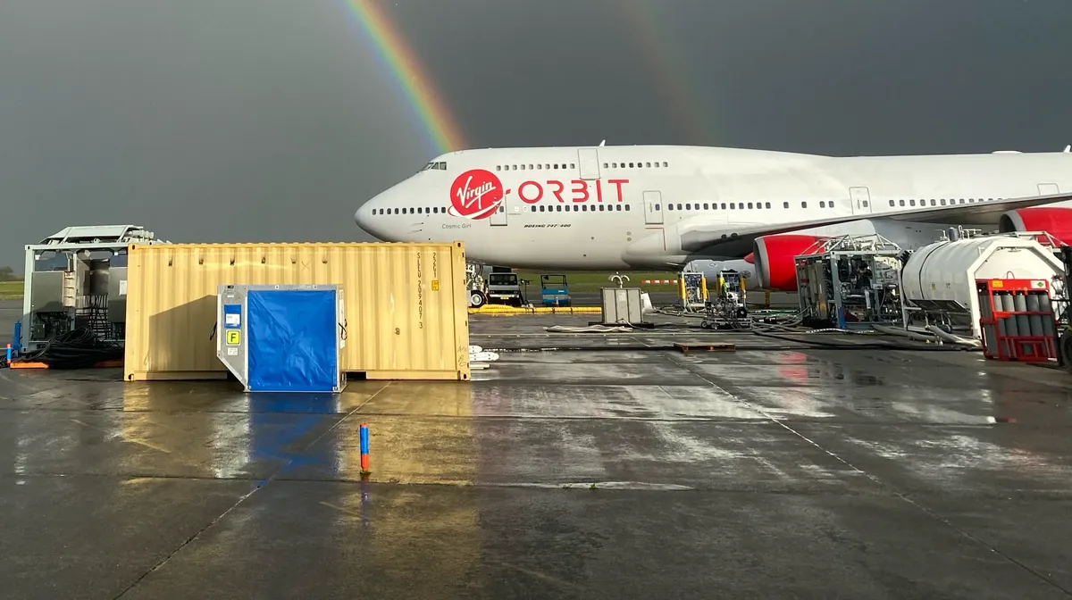 Фото: Boeing-747, выпустивший ракету