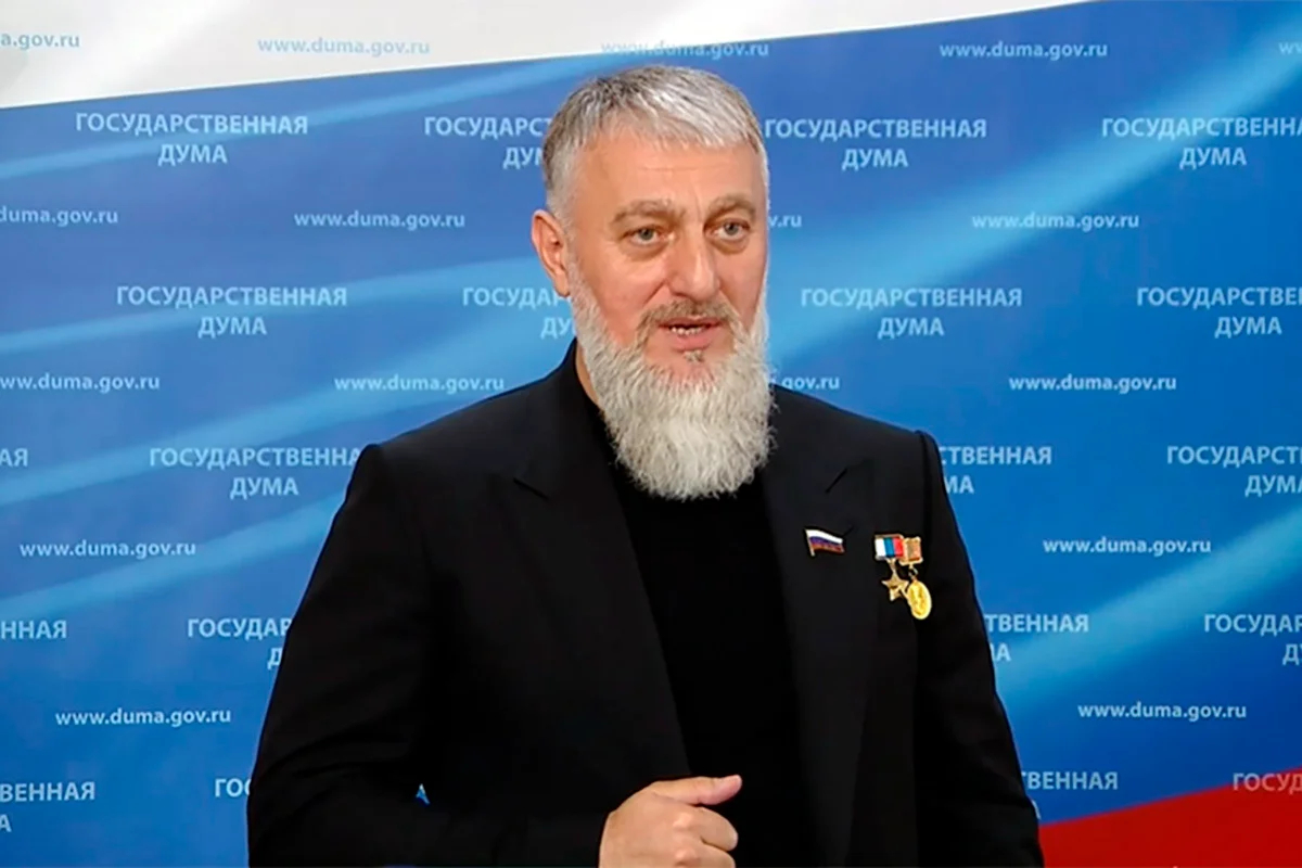 Адам Делимханов. Фото: chechnya.gov.ru