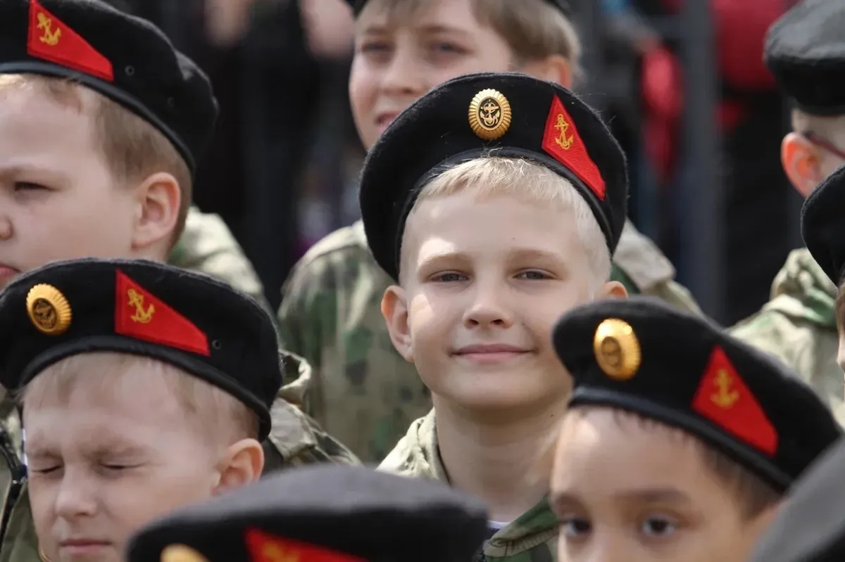 Детский парад в Владивостоке, 4 мая 2025 года. Фото: Алексей Воронин / пресс-служба главы города