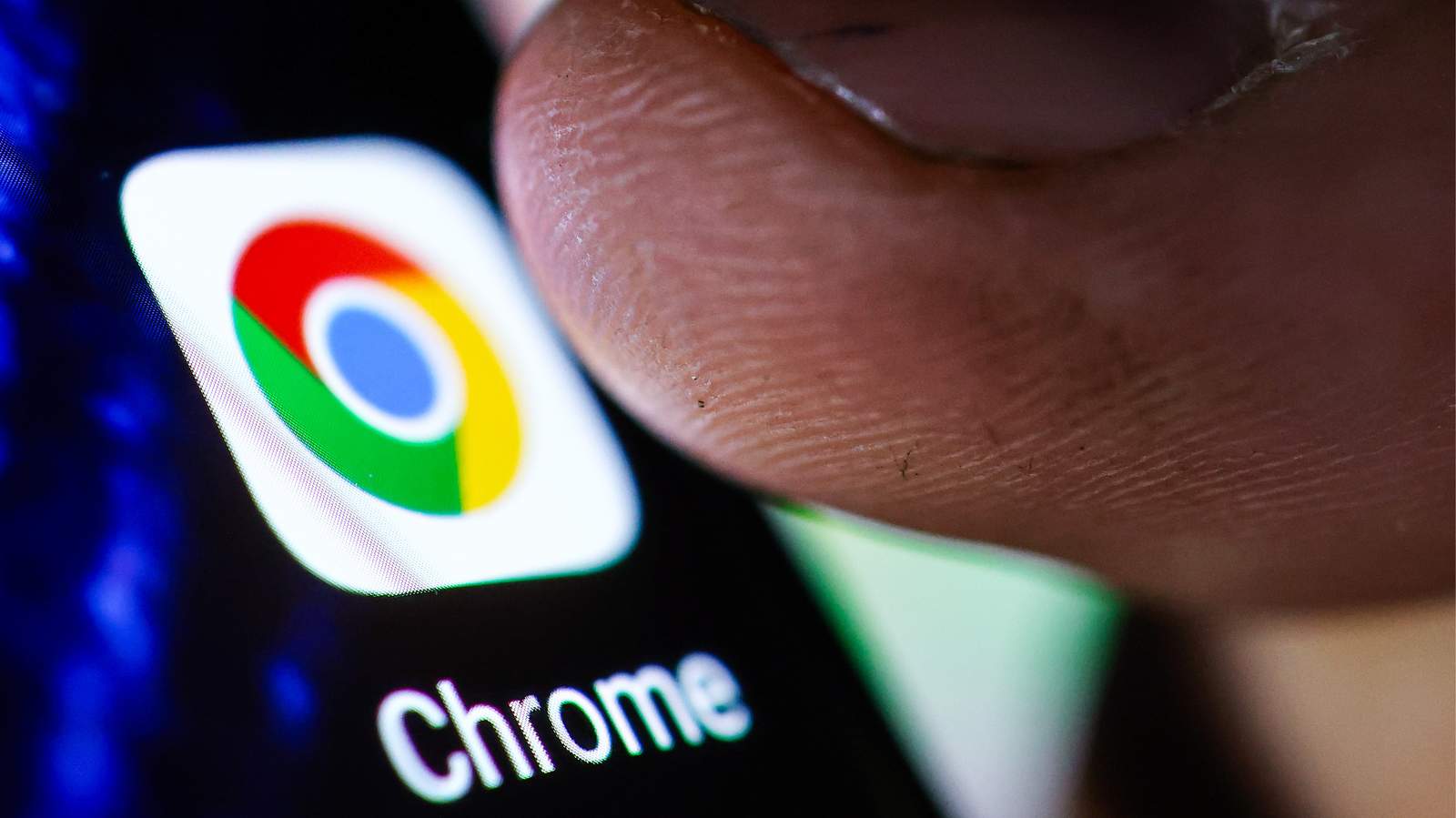 Приложение Google Chrome. Фото: Hannibal Hanschke / EPA