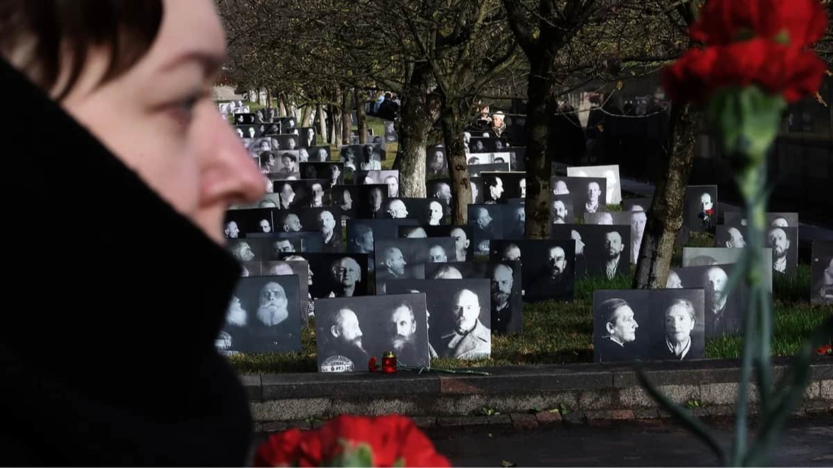 Мемориал жертв сталинских репрессий на Бутовском стрельбище под Москвой, Россия, 30 октября 2025 года. Фото: Максим Шипенков / EPA