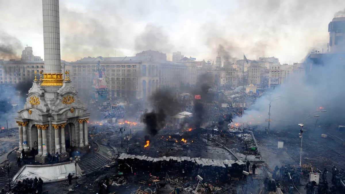 Столкновения на площади Независимости. Киев, Украина, 19 февраля 2014 года. Фото: Александр Кернер / Getty Images