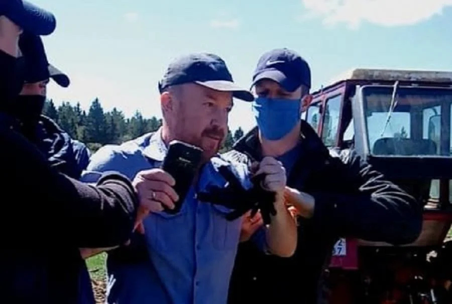 Задержание Андрея Новикова, 9 мая 2020 года. Фото: Ольга Новикова / Віцебская вясна