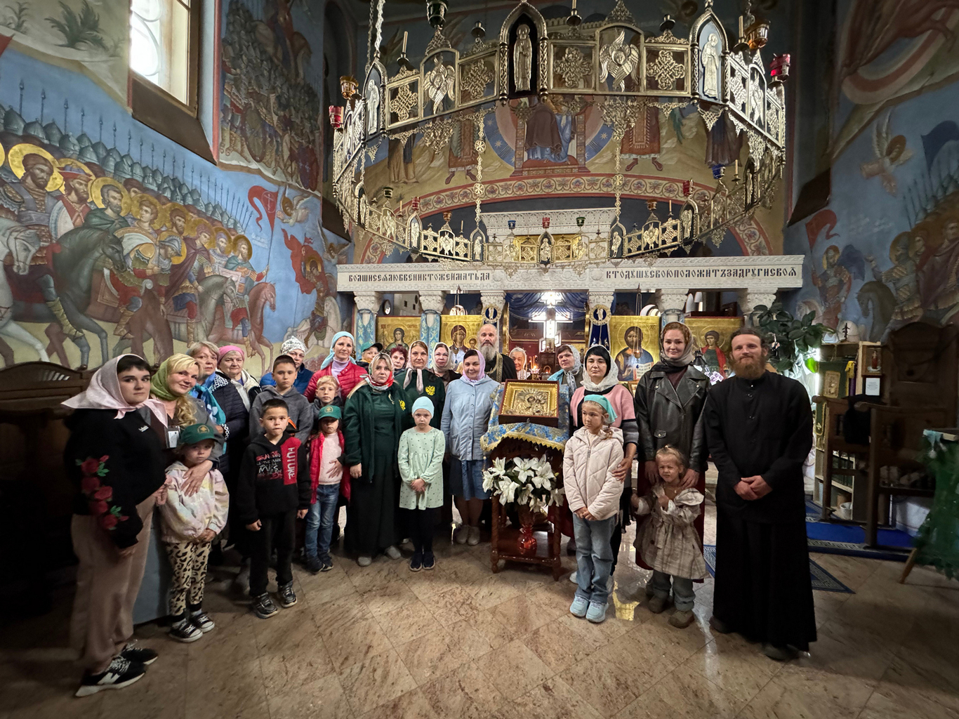 Семьи участников вторжения в Украину во время посещения Валаама. Фото: Валаамский монастырь