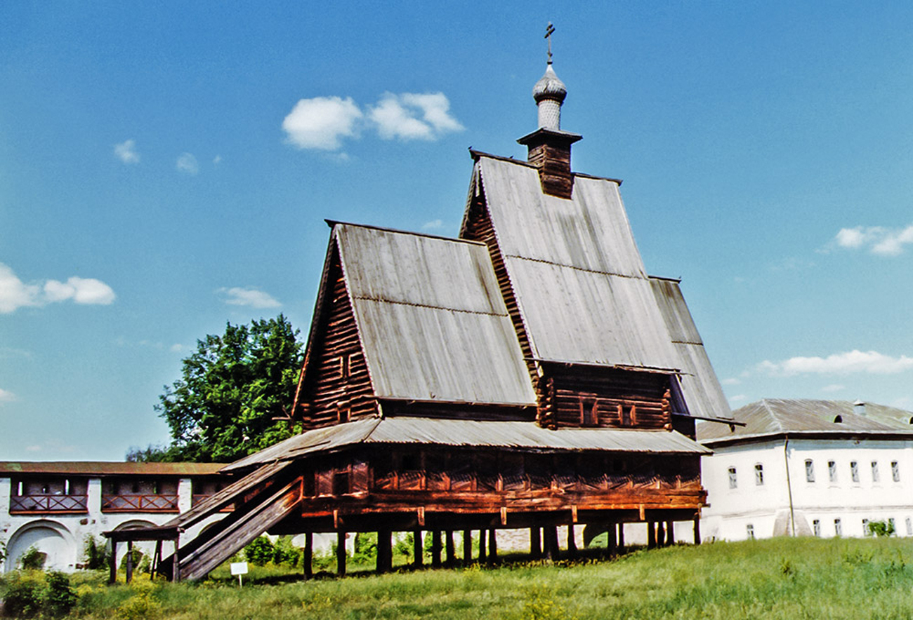 Церковь Преображения из села Спас-Вёжи. Ипатьевский монастырь, Кострома. 1999 год. Фото: Егоров П. В. / Pastvu