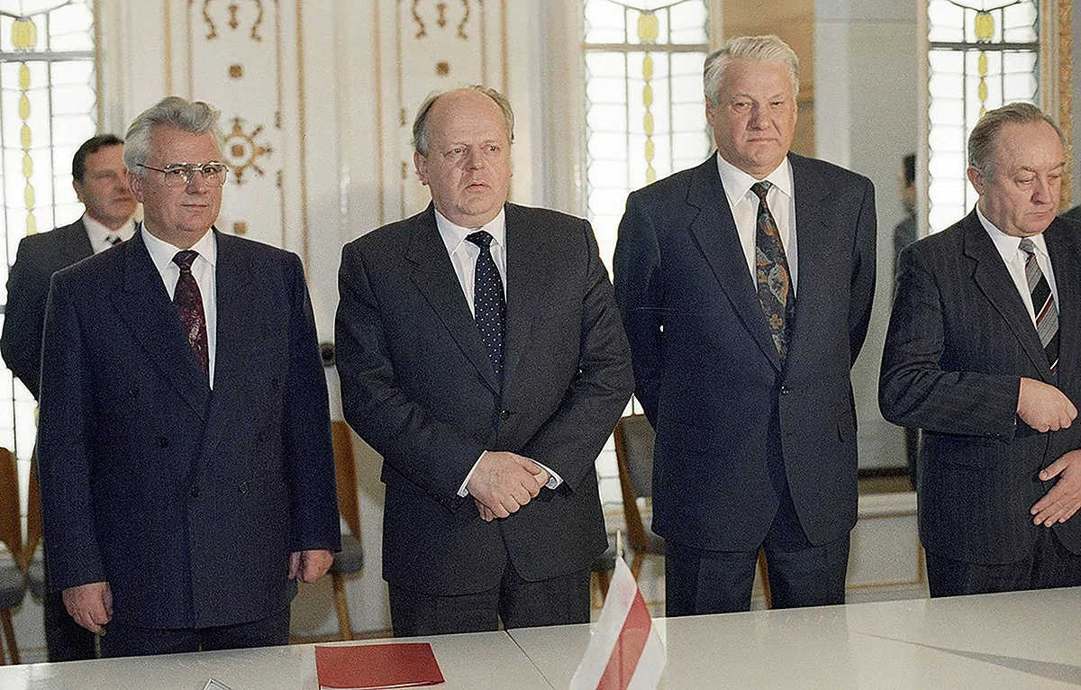 Leonid Kravchuk, Stanislav Shushkevich, Boris Yeltsin, Vyacheslav Kebich, 1991. Photo: Yury Ivanov (CC-BY-SA 3.0) / wikimedia.org