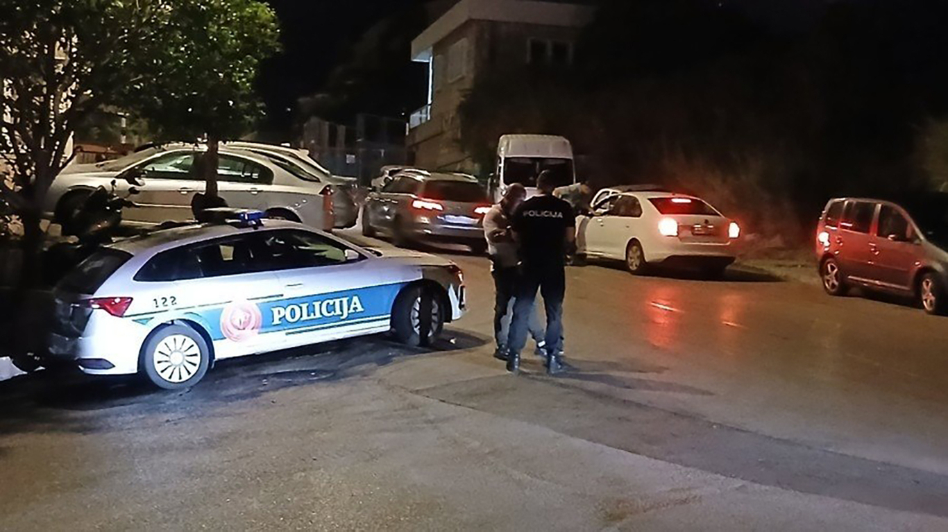 Полиция на месте преступления. Фото: rtcg.me