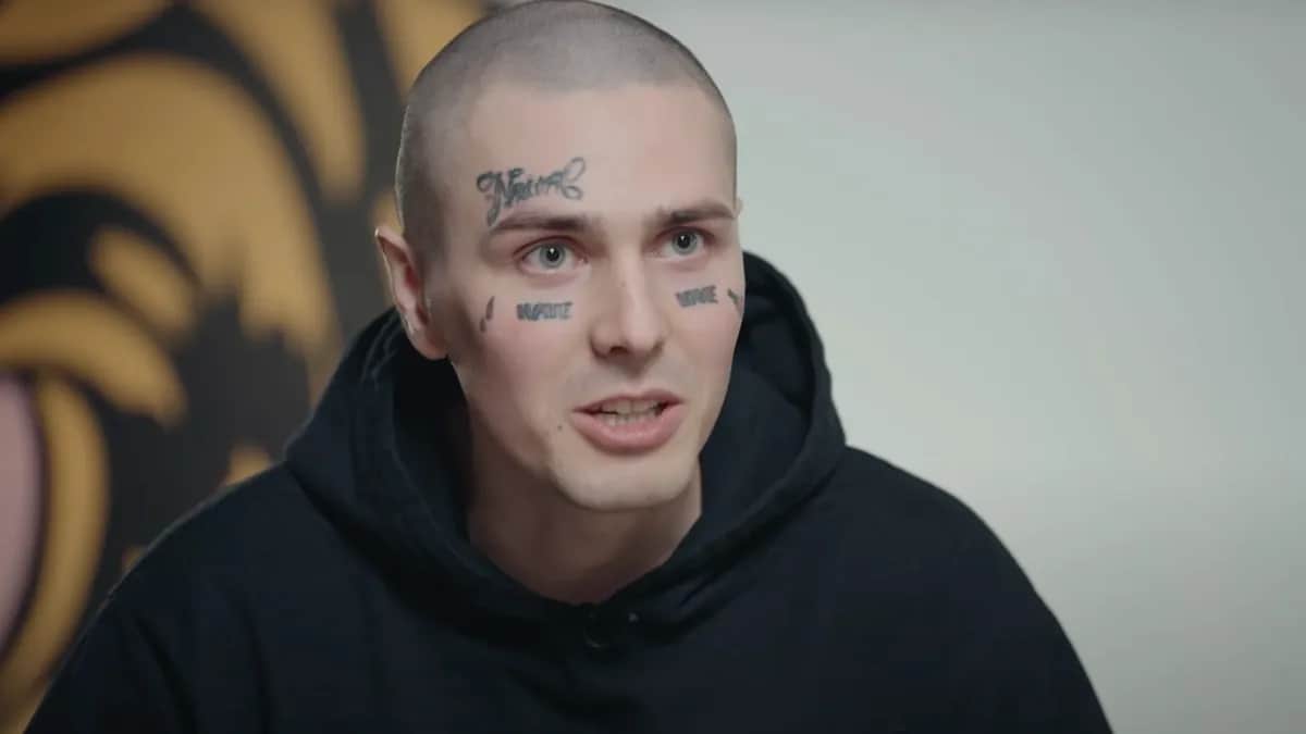 Иван Дрёмин (Face) во время интервью Юрию Дудю. Скриншот