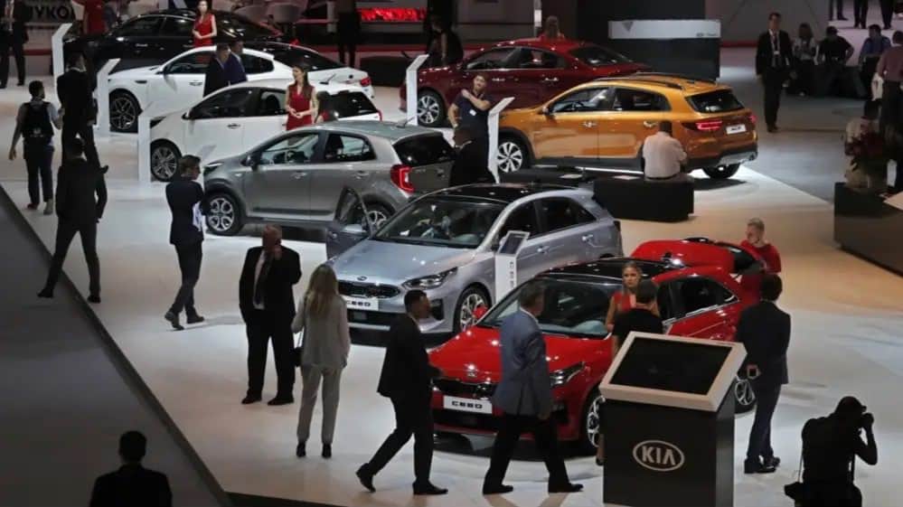 Russia moves to allow registration of cars stolen in Western countries