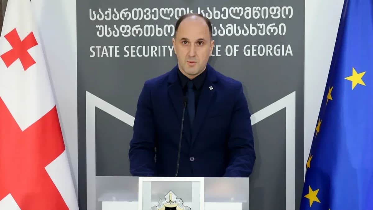 Руководитель Контртеррористического департамента Службы государственной безопасности Грузии Бача Мгеладзе во время брифинга, 5 февраля 2024 года. Фото: ssg.gov.ge