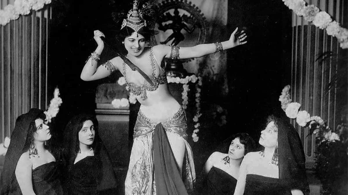 Выступление Мата Хари, 1905 год. Фото: Niday Picture Library / Vida Press