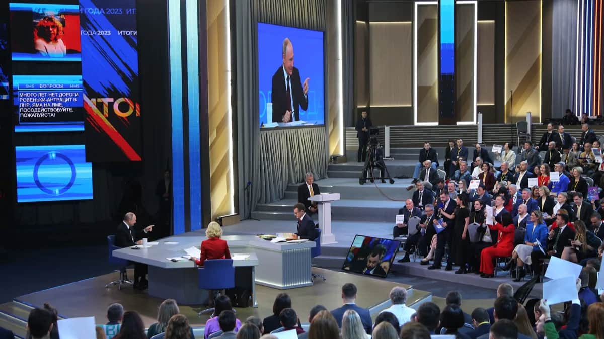 Прямая линия с перзидентов РФ В. Путиным. Фото: Contributor / Getty Images