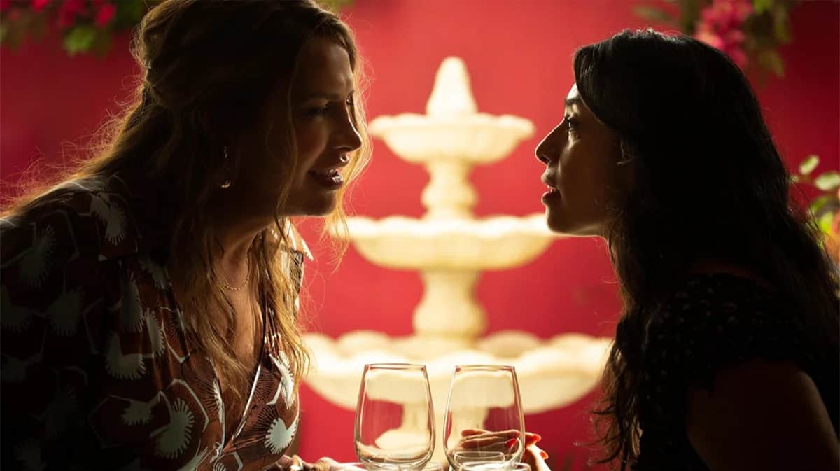 Карла София Гаскон и Адриана Пас в фильме «Эмилия Перес». Фото: imdb.com