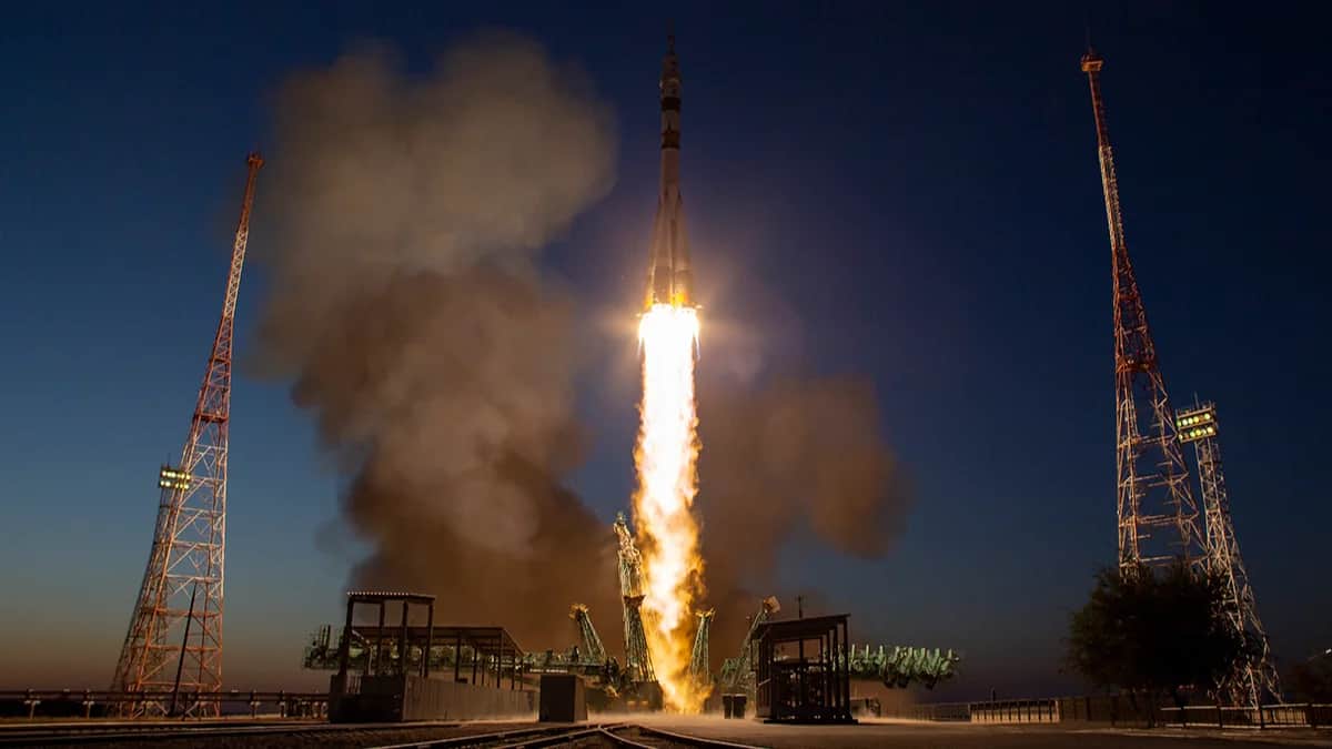 Ракета-носитель «Союз МС-24» стартует с космодрома Байконур, 15 сентября 2023 года. Фото: Bill Ingalls / NASA / Getty Images