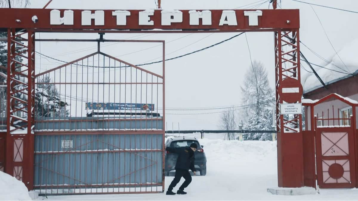 Въезд на территорию дома-интерната в Прокопьевске Кемеровской области. Фото: Виль Равилов / Спутник / Imago Images / Scanpix / LETA