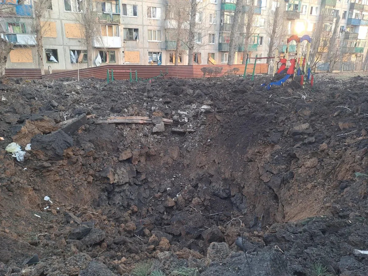 Фото: последствия обстрела/Павел Кириленко