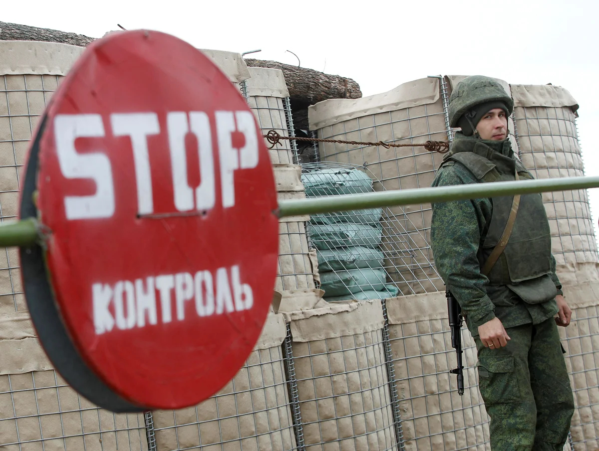 Блокпост самопровозглашённой ДНР в Донецкой области, Украина, 4 ноября 2019 года. Фото: Александр Ермоченко / Reuters / Scanpix / LETA