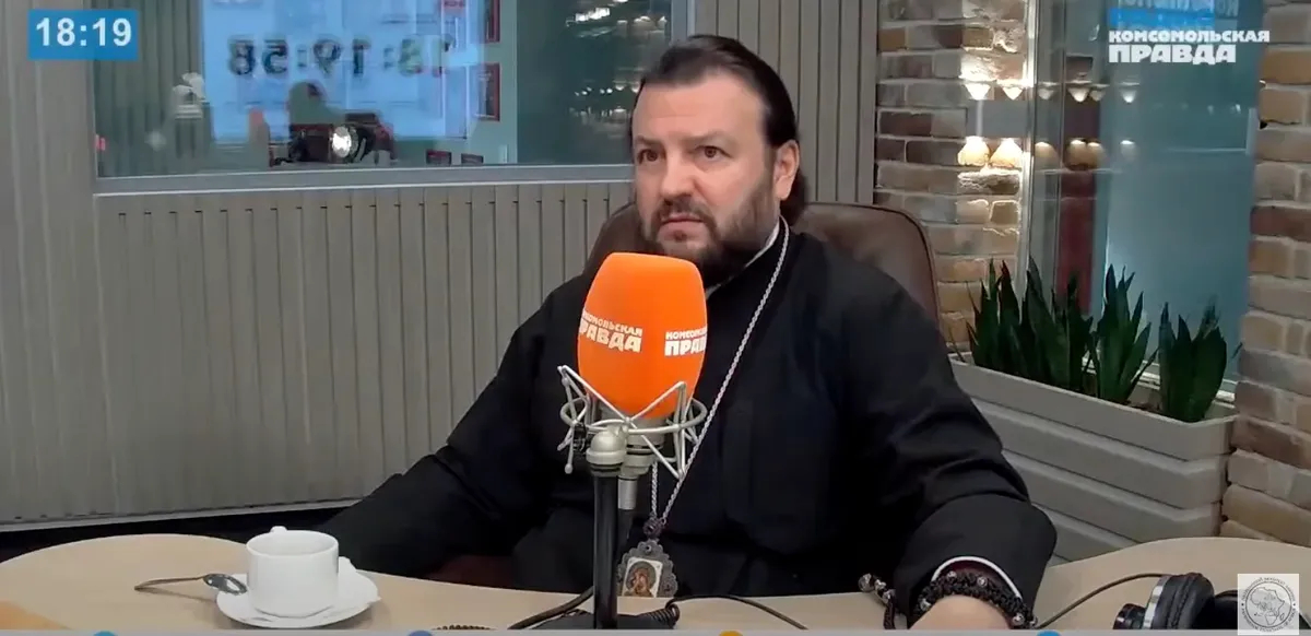 Леонид в эфире радио «Комсомольская правда». Фото: скрин видео