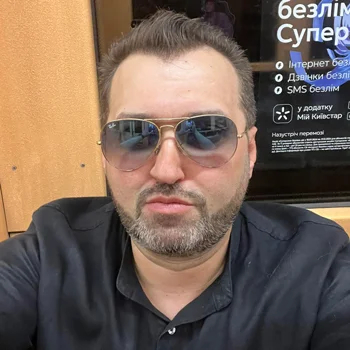 Алексей Голобуцкий