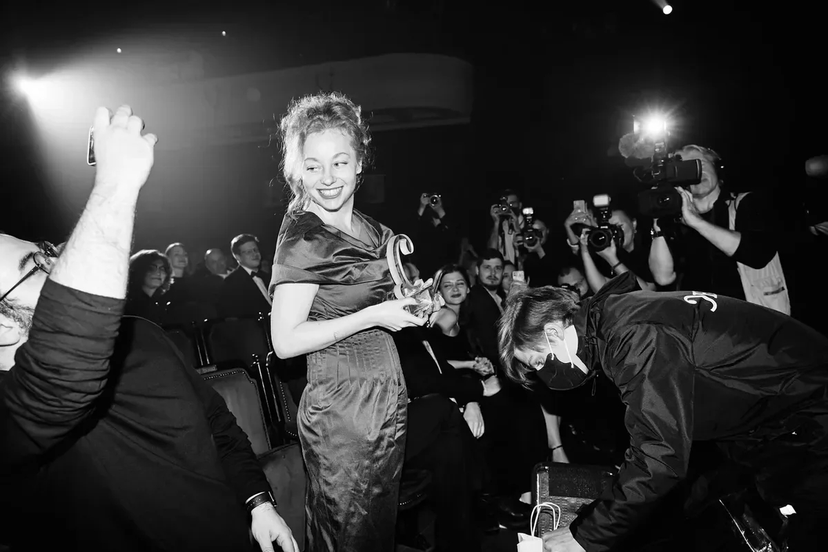 Zhenya Berkovich at an award show Photo: Dima Smirnov, SOSO Daughters
