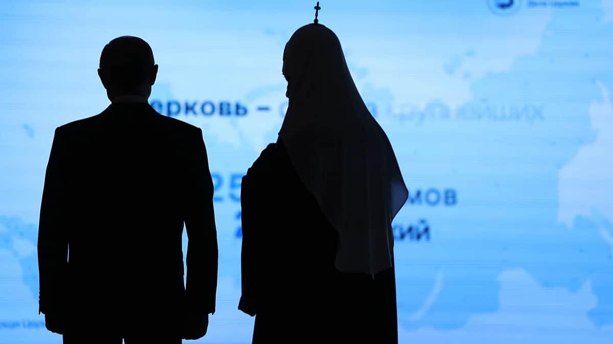 Патриарх Кирилл и Владимир Путин на выставке-форуме «Православная Русь» в Центральном выставочном зале «Манеж» в Москве, 4 ноября 2024. Фото: Александр Казаков / EPA-EFE