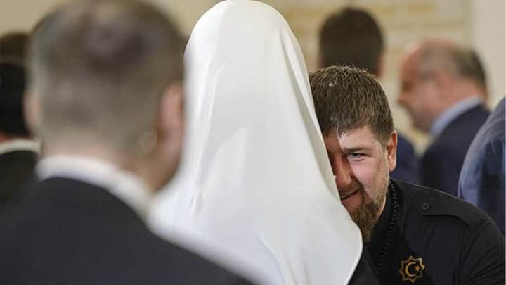 Патриарх Кирилл вручил орден Рамзану Кадырову
