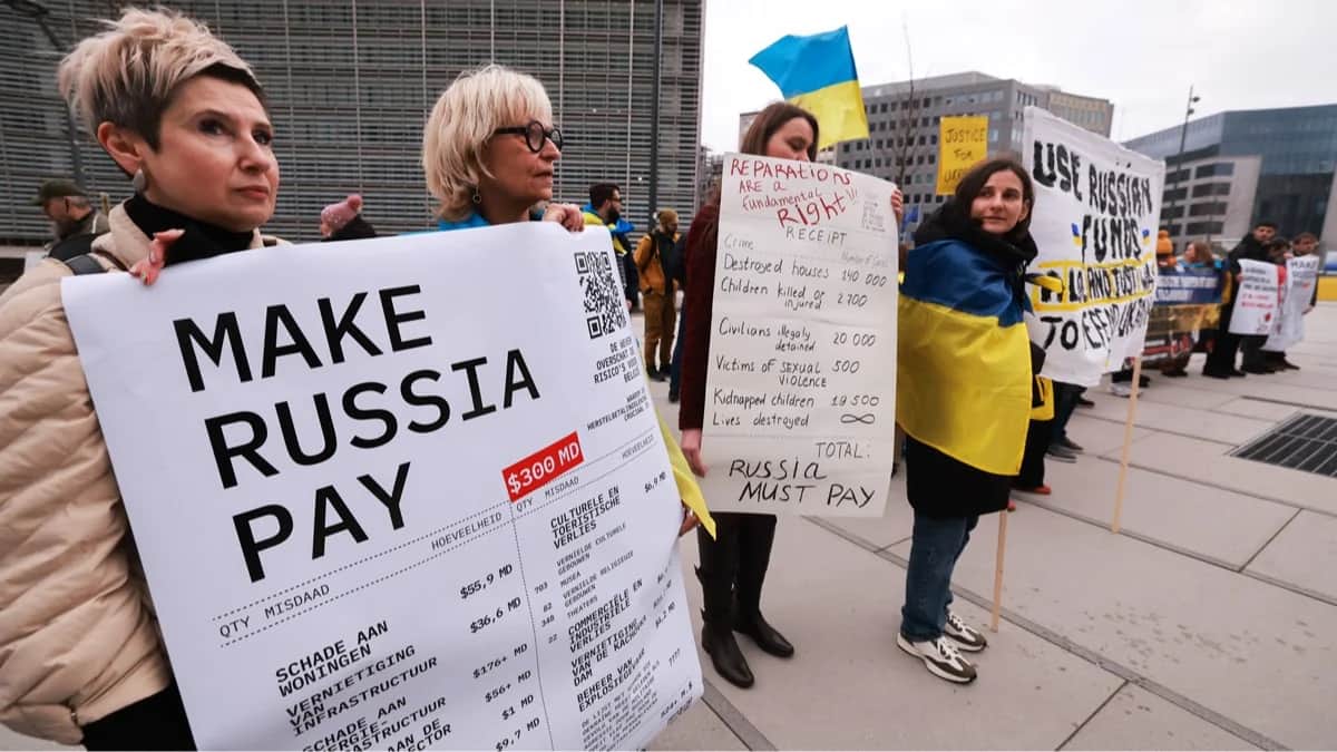 Акция протеста с требованием использовать замороженные российские активы, Брюссель, Бельгия, 12 декабря 2025 года. Фото: Olivier Hoslet / EPA