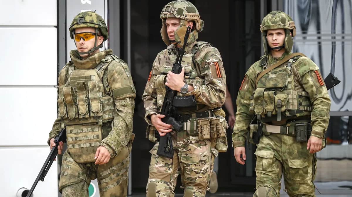 Russian soldiers attend the Army 2023 forum, near Moscow, 14 August 2023. Photo: Yuri Kochetkov