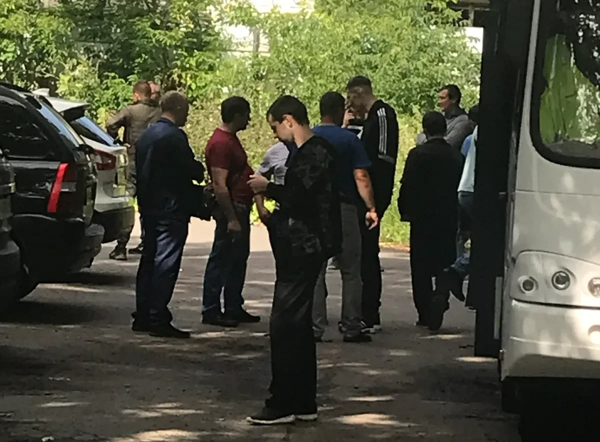 On 3 August, a bus with men subject to the retraining left the military enlistment office in the town of Gatchina