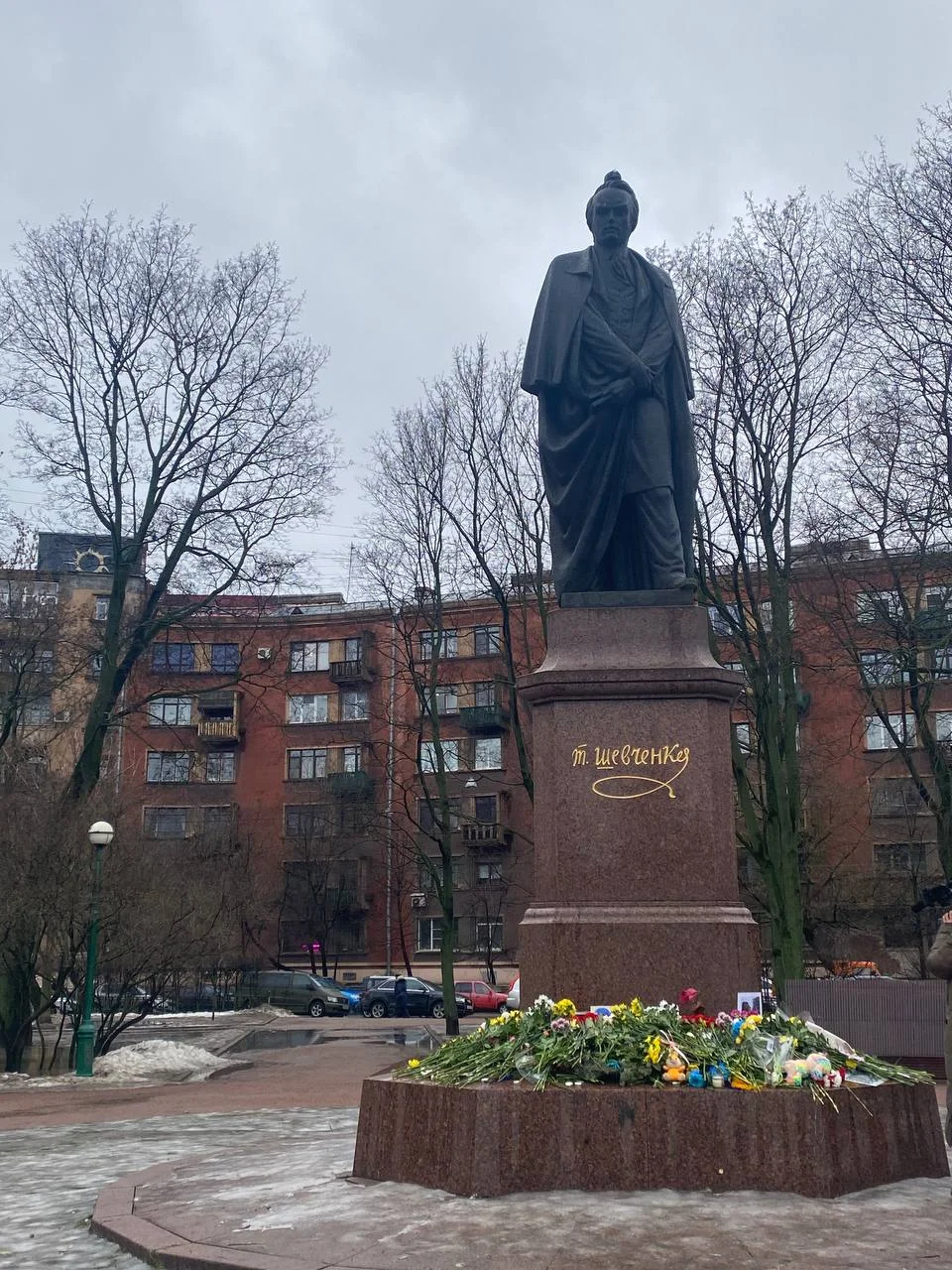Памятник Тарасу Шевченко в Санкт-Петербурге. Фото: Telegram