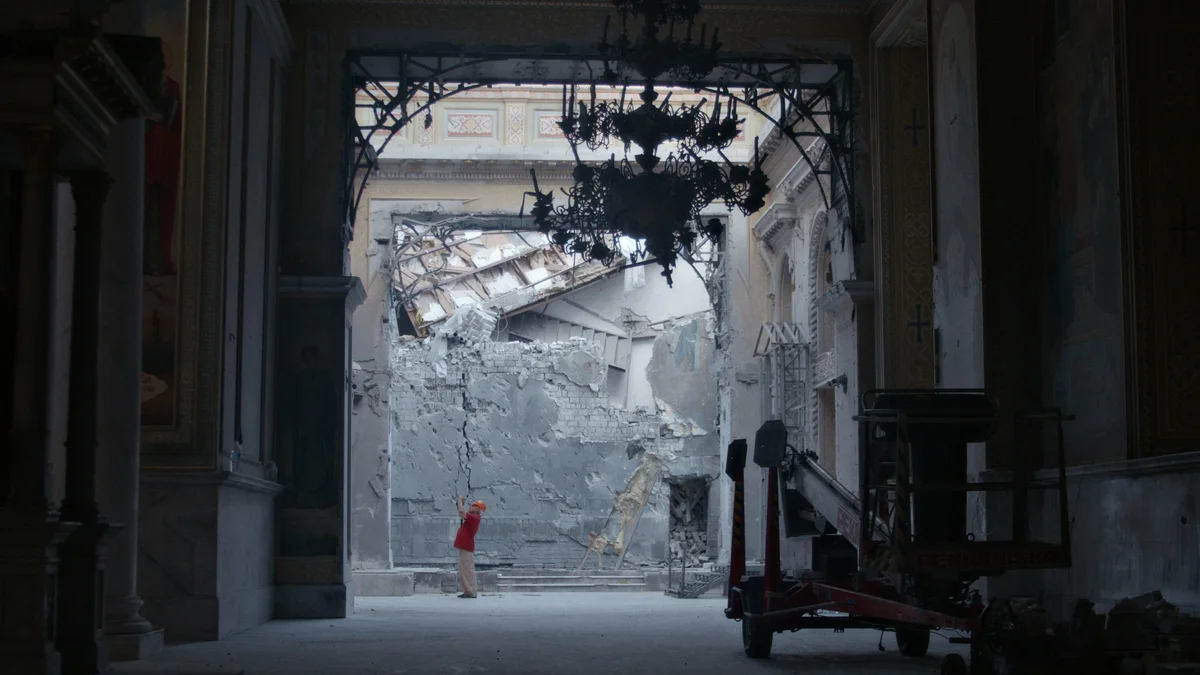 Кадр из фильма «Когда молния сверкает над морем», 2025 год. Фото: Blue Monticola Film/ Berlinale