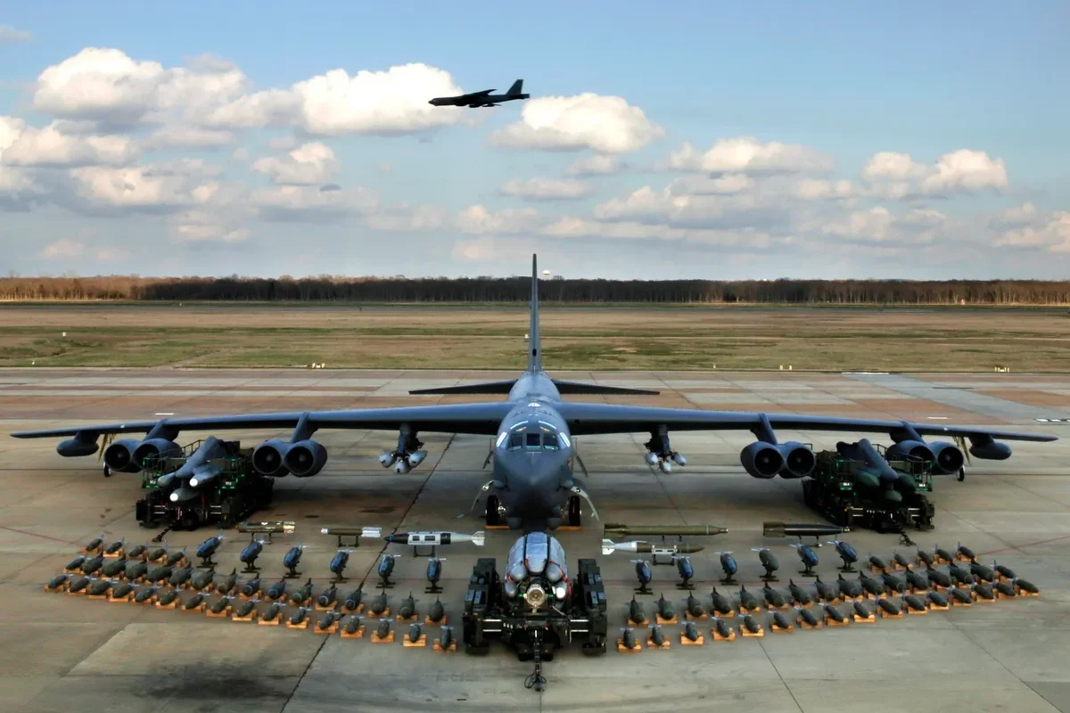 Boeing B-52H with weapons, Barksdale Air Force Base. Photo: Wikimedia Commons