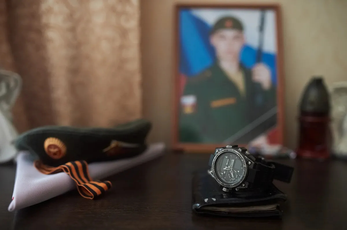 Andrey's watch, which was on him at the time of death