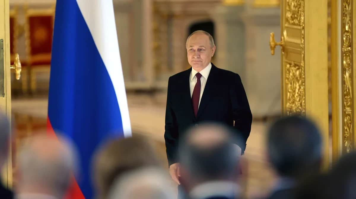 Владимир Путин встречается со своими доверенными лицами в Кремле после очередных выборов, Москва, 20 марта 2024 года. Фото: Сергей Ильницкий / EPA