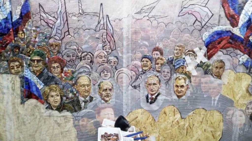 A mosaic planned for display inside the Russian Armed Forces Cathedral depicting Russian President Vladimir Putin and other high-ranking officials. Photo: MBK Media