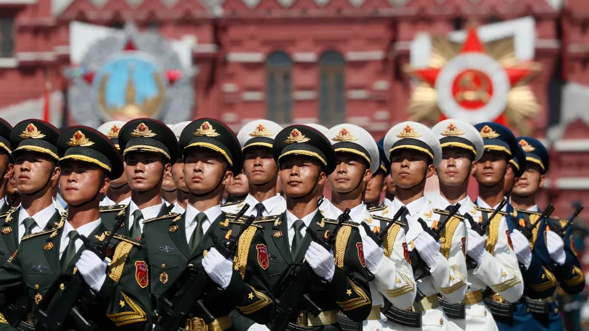 The People’s Liberation Army takes part in a military parade on Moscow’s Red Square marking the 75th anniversary of the victory over Nazi Germany, 24 June 2020. Photo: EPA-EFE / Yuri Kochetkov