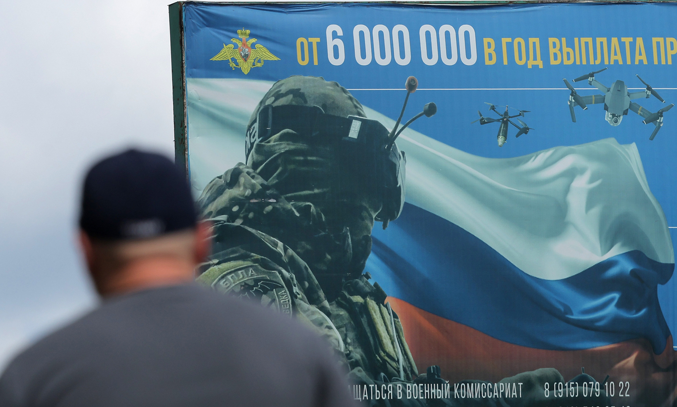 Фото: Максим Шипенков / EPA