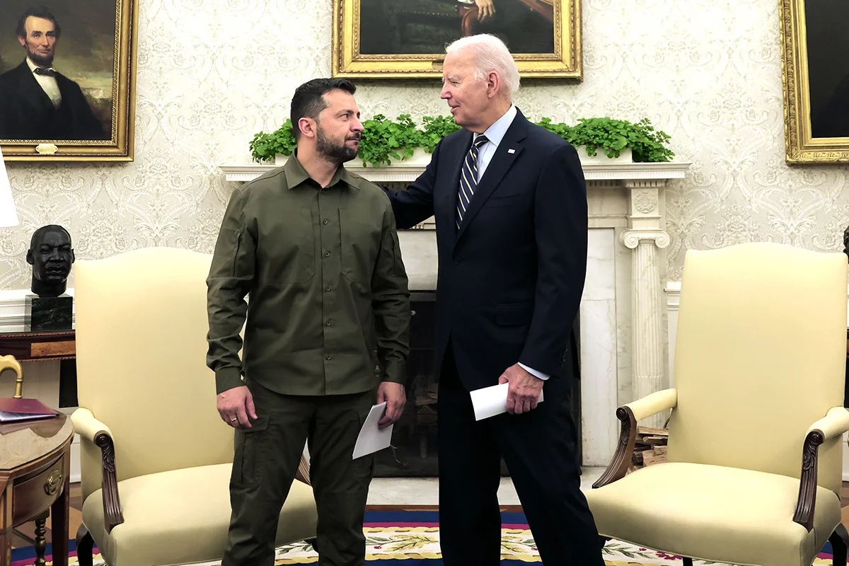 Президент США Джо Байден на встрече с президентом Украины Владимиром Зеленским в Овальном кабинете Белого дома в Вашингтоне, 21 сентября 2023 года. Фото: Julia Nikhinson / Pool / EPA